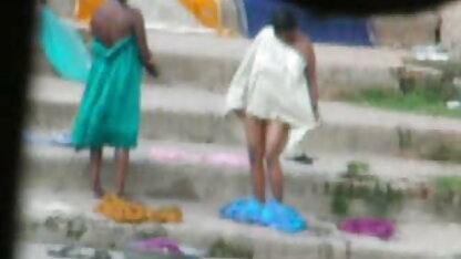 एक अश्लील मूवी सेक्सी पिक्चर फिल्म बनाने