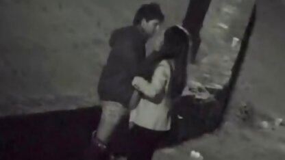 बच्चे खुद को गांव में बदल गया एक आदमी के सेक्सी हिंदी पिक्चर मूवी पास से गुजर करने के लिए पैसा मिलता है